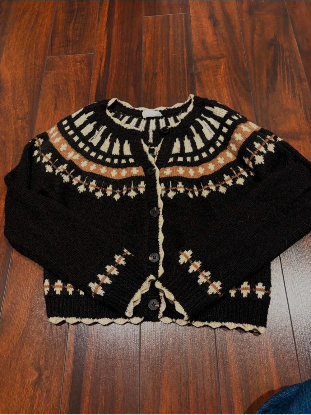 Willow & Wind Button-Front Cardigan with Cream & Tan Pattern